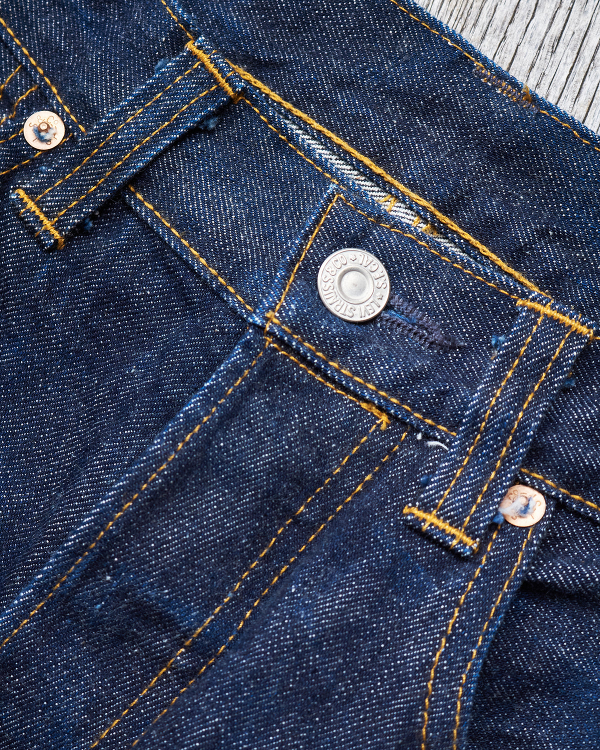 Second hand Levi's Vintage Clothing 1947 501XX W33/L34 Made in USA